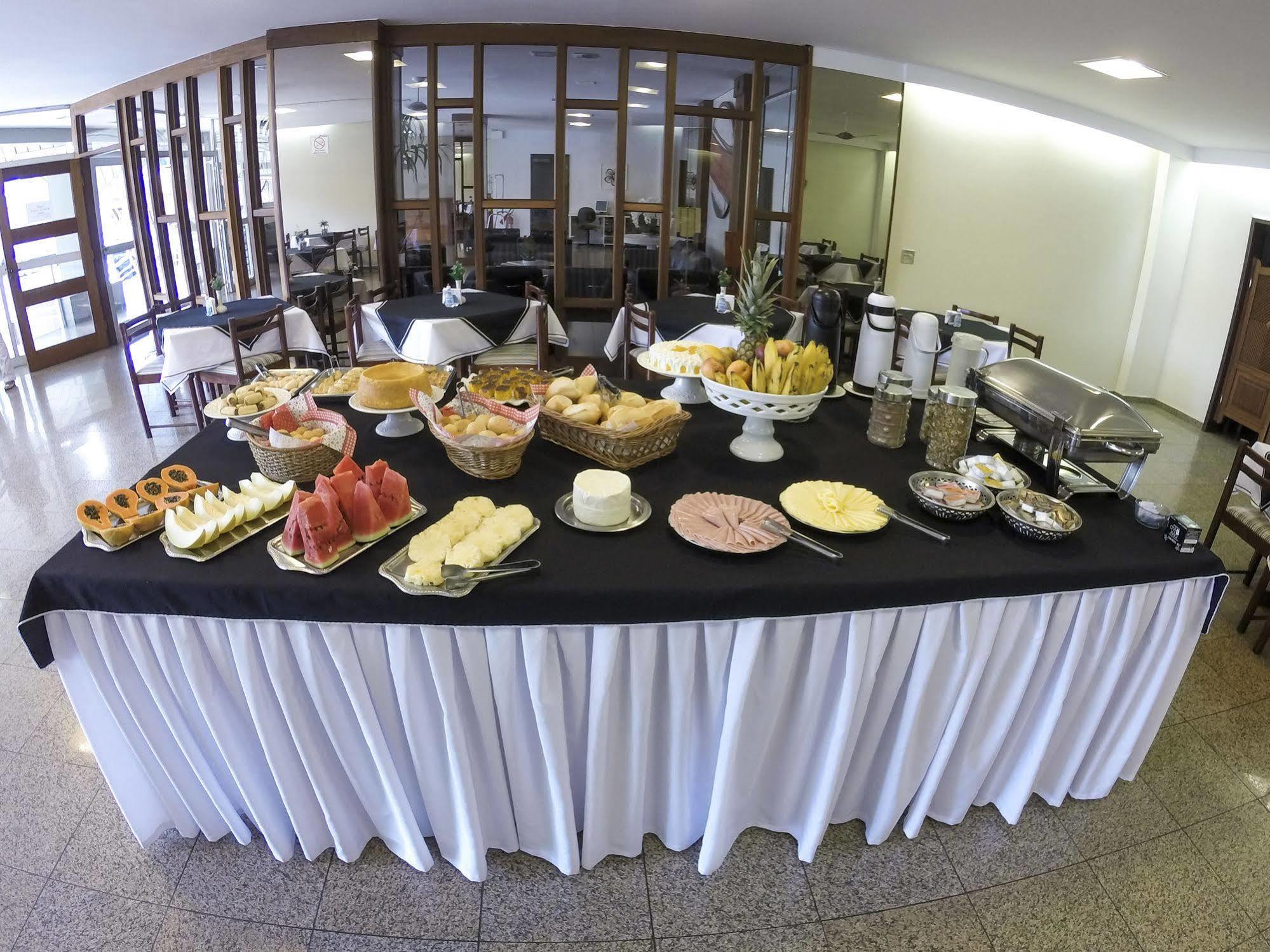 America Palace Hotel Uberlândia エクステリア 写真